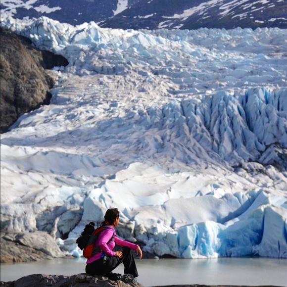 Meet your Posher, Dani - Picture 2 of 5